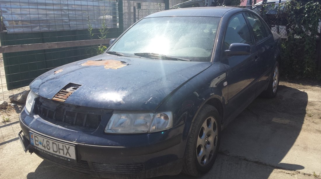 Dezmembram vw passat b5 1.9tdi an 2000