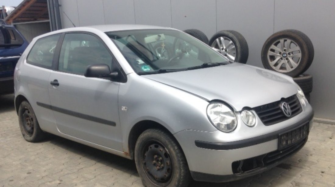 Dezmembram VW Polo,1.2 benzina,an fabricatie 2005