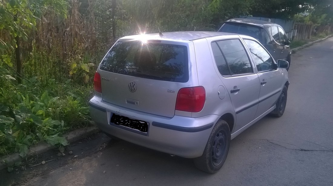 Dezmembram VW POLO 1,9 SDI 2001 5 usi