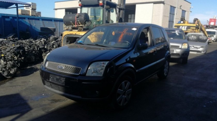 DEZMEMBRARI AUTO / DEZMEMBREZ Ford Fusion an de fabricatie 2002 - 2003 - 2004 - 2005 - 2006