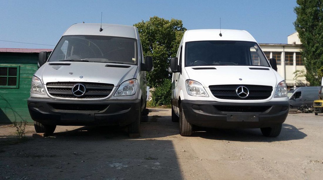 Dezmembrari autoutilitare Mercedes Sprinter furgon duba 2000 - 2015 piese