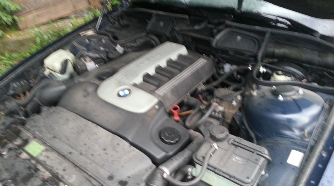 Dezmembrari BMW E38