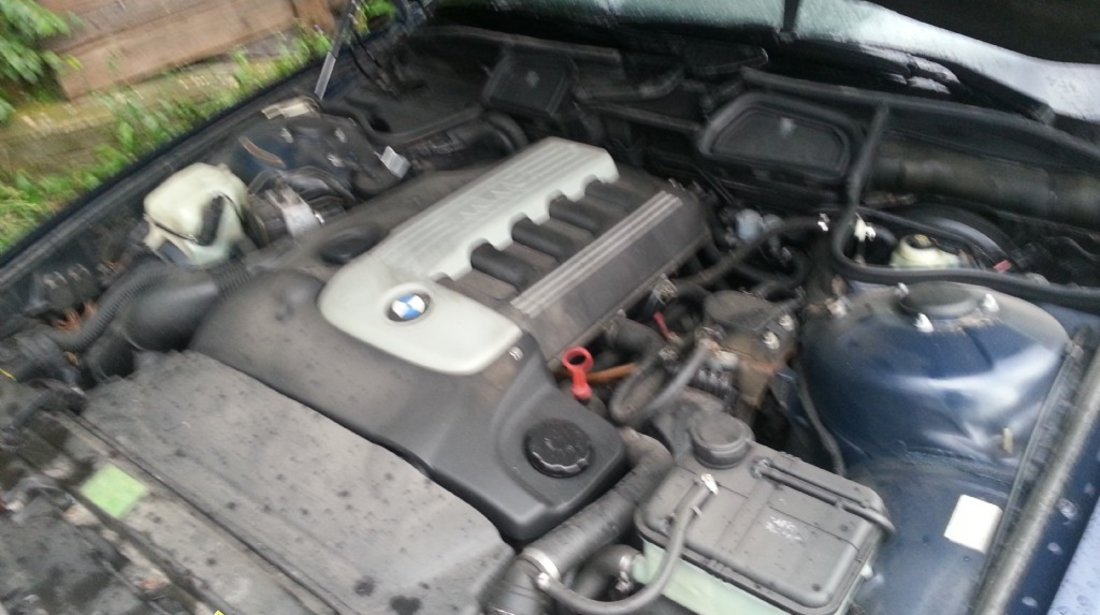 Dezmembrari BMW seria 730d E38