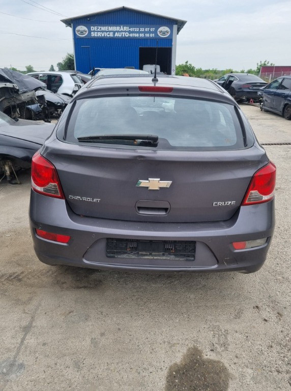 Dezmembrari Chevrolet Cruze Hatchback 2.0 VCdi 6 trepte manuala an 2013