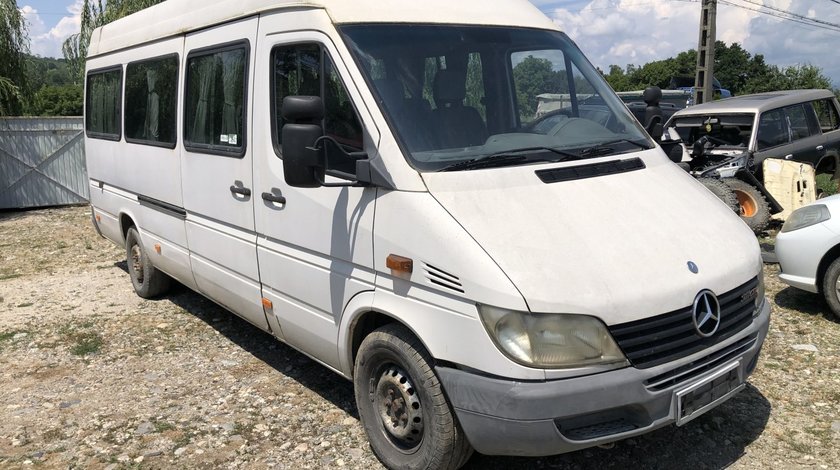 Dezmembrari Dezmembrari Piese piesa Dez mercedes sprinter 311 cdi 2002 109cp