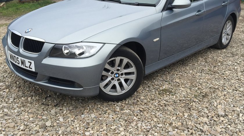 Dezmembrari. Dezmembrez BMW E90 320i 143cp far, capota, bara, trager!