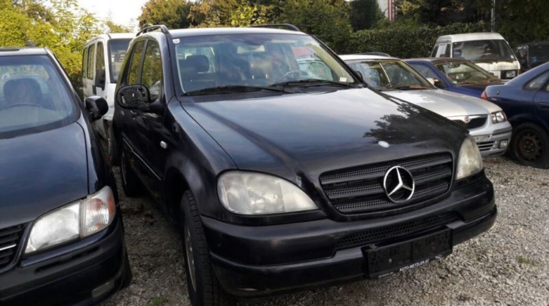 Dezmembrari / Dezmembrez Mercedes-Benz ML 2000 Diesel