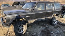 Dezmembrari dezmembrez piese jeep cheroke 2,5 dies...