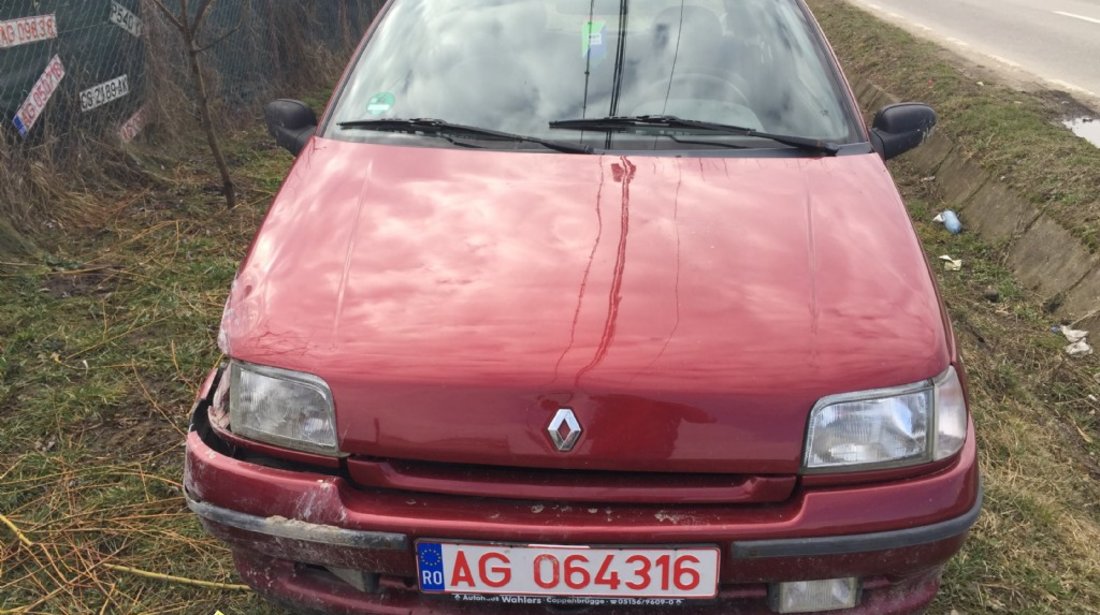 Dezmembrari dezmembrez renault clio an 97 motor 1 2