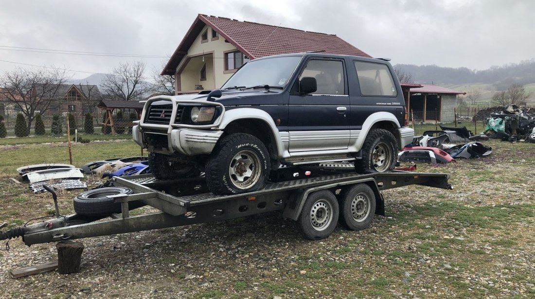 Dezmembrari dezmenbrari piese dez mitsubishi pajero 2800 mk2 shogun diesel 4x4 stanga