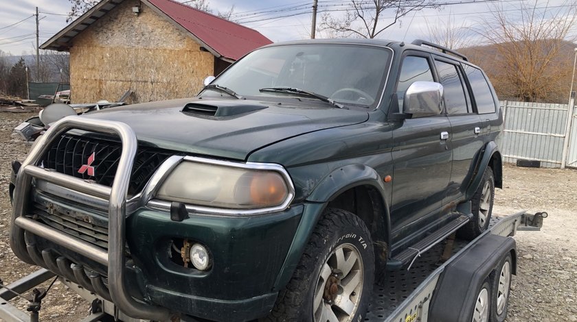 Dezmembrari dezmenbrari piese dez mitsubishi pajero sport 2500 diesel 2001
