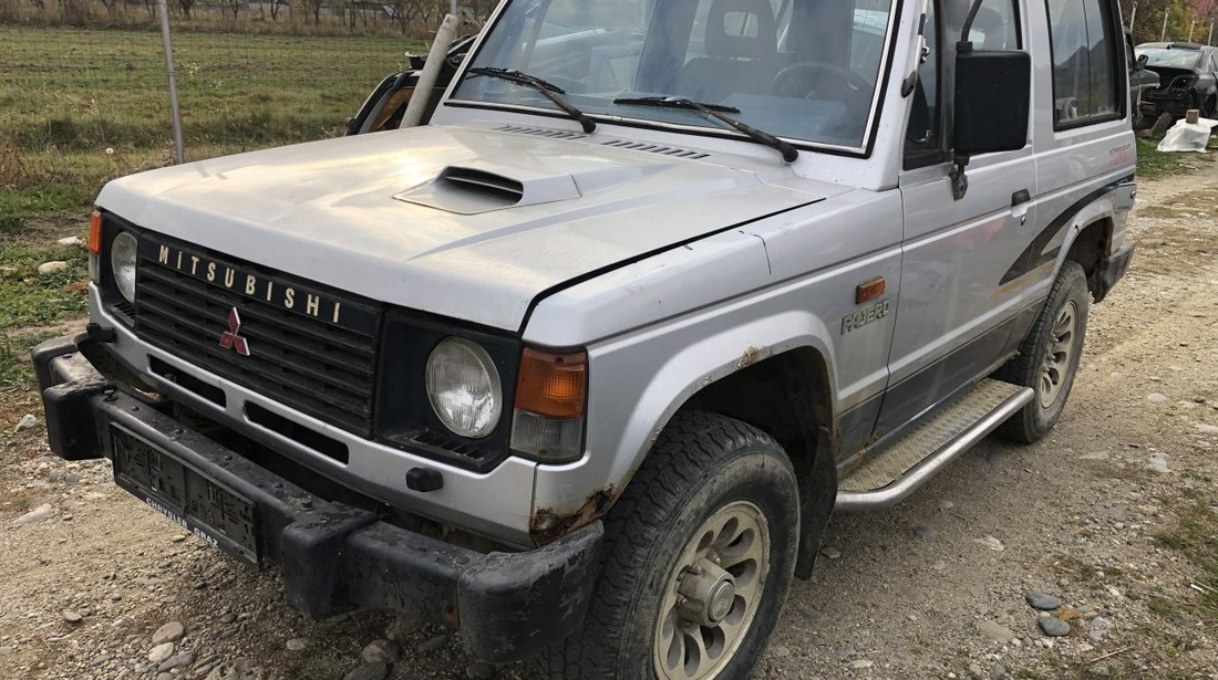 Dezmembrari dezmenbrari piese dez mitsubishi pajero shogun mk1 2,5diesel 4x4 volan stanga