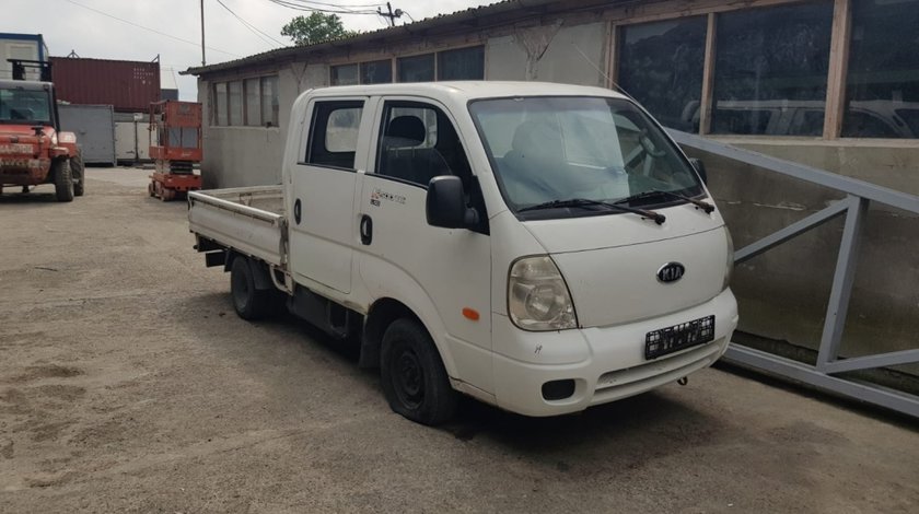 Dezmembrari KIA K2500 2.5 TD 2007 punte dubla , motor bun ( motorul se potriveste pe PAJERO / GALLOPER / L200