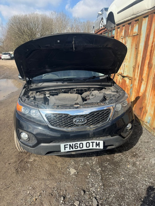 Dezmembrari Kia Sorento 2 2.2CRDI cod motor D4HB transmisie manuala 6+1 an de fabricatie 2010