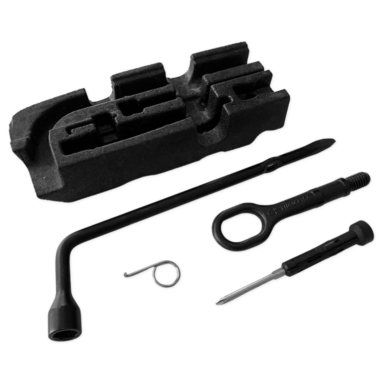 Dezmembrari Kit Suport Unelte Spuma + Carlig Remorcare + Surubelnita + Cheie Capace Oe Volkswagen Caddy 3 2010-2015 2K5012113A + Cheie Roata Oe Jeep Negru 52124170AA