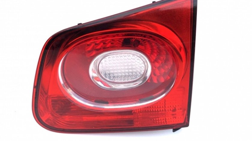 Dezmembrari Lampa Spate Dreapta Interioara Oe Volkswagen Tiguan 1 5N 2007-2016 5N0945263