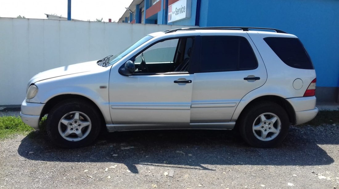 Dezmembrari  Mercedes Benz ML 270 CDI An 2000 , NFL