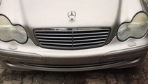 Dezmembrari Mercedes C class 2.2 CDI w203 2004