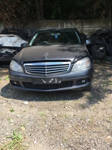 Dezmembrari Mercedes C class C200 CDI w204 2008