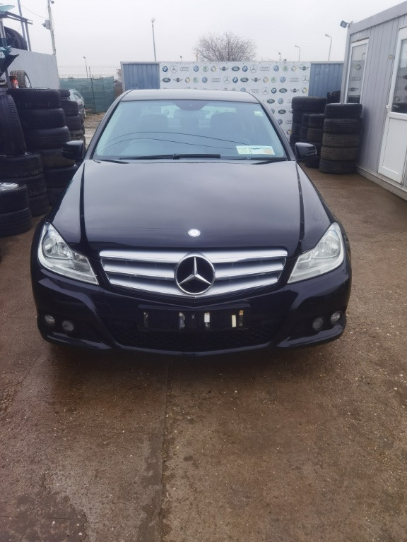 Dezmembrari Mercedes C class w204 facelift