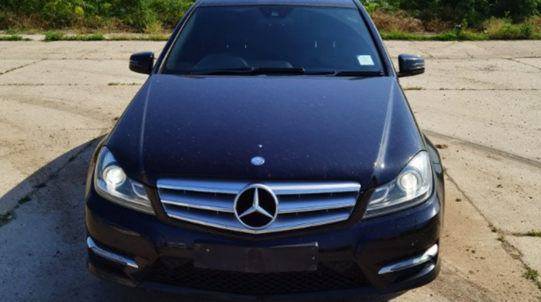 Dezmembrari Mercedes c220 cdi w204 facelift