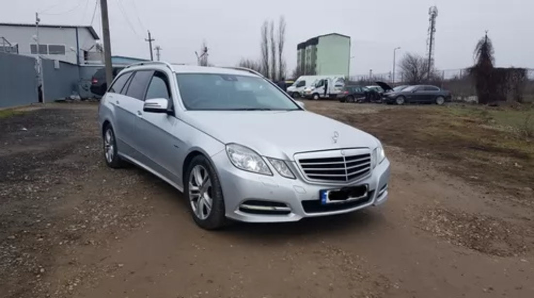 Dezmembrari Mercedes E class 220 W 212 2011