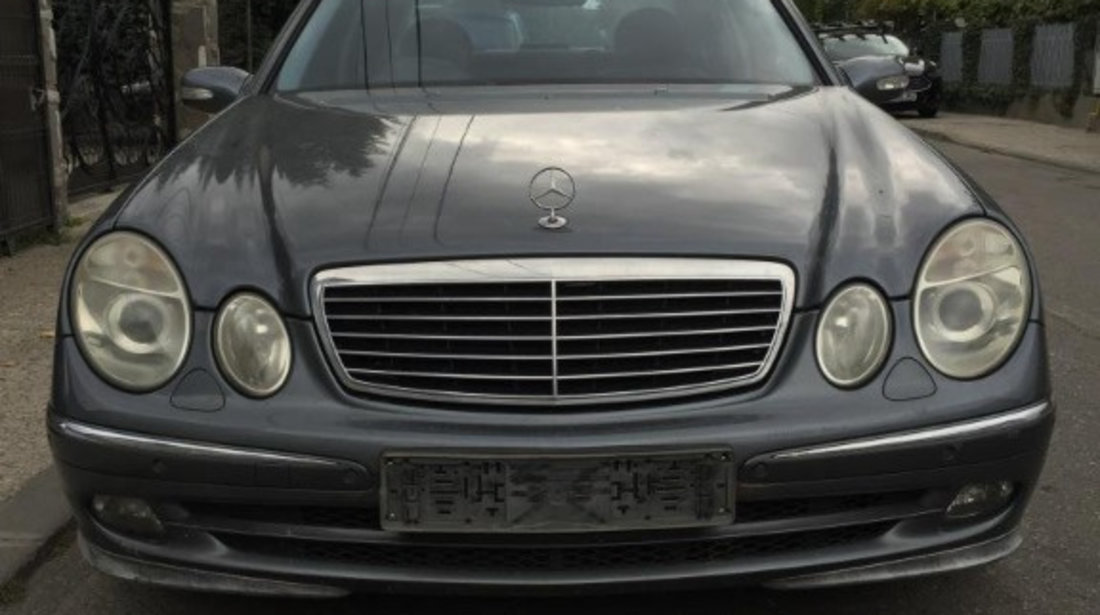 Dezmembrari Mercedes E Class w211 2.7 Diesel 2004