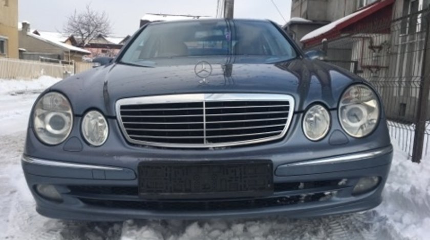 Dezmembrari mercedes E class w211 2002