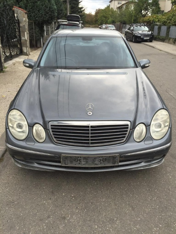 Dezmembrari Mercedes E Class w211 E270 CDI 2005