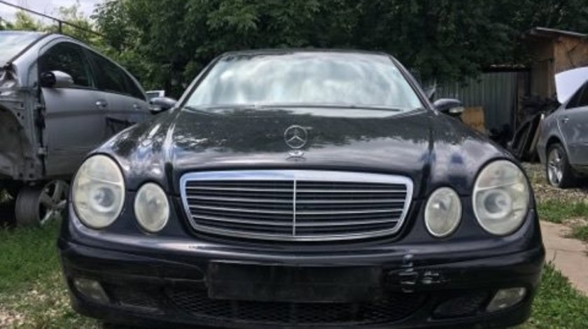 Dezmembrari Mercedes E220 w211 2004