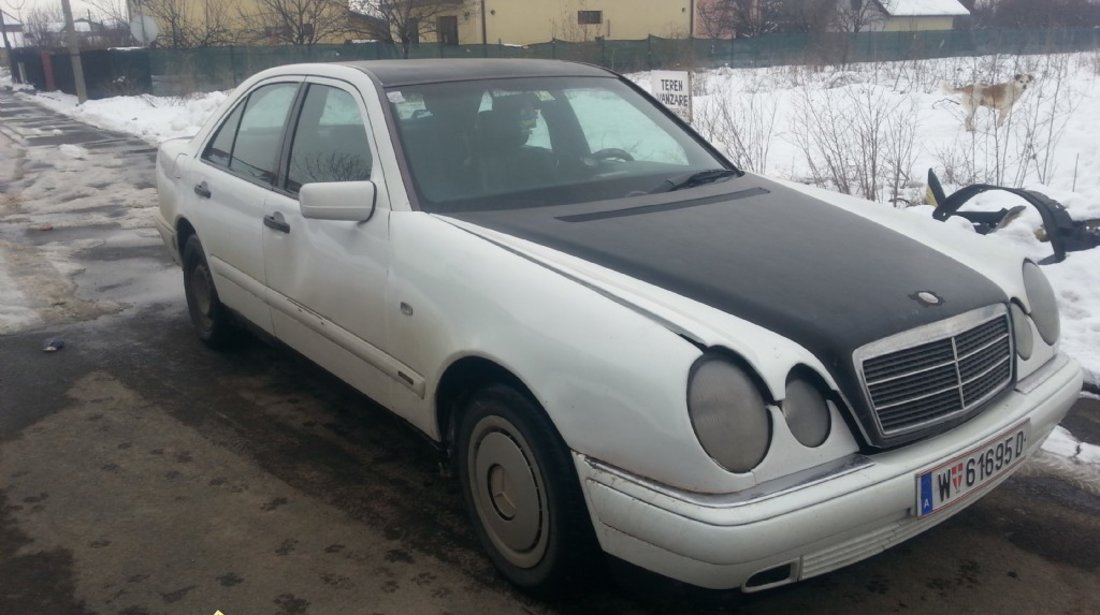 Dezmembrari Mercedes W210 E220diesel