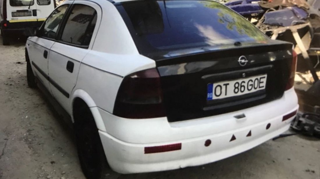 Dezmembrari Opel Astra G hatchback 2002