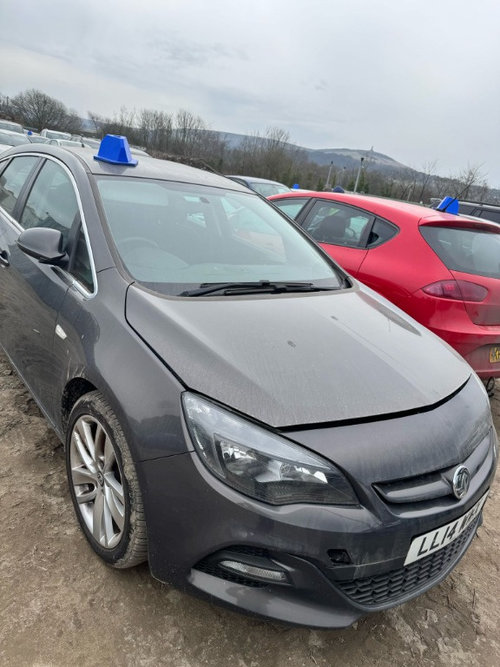 Dezmembrari Opel Astra J 1.6CDTI cod motor B16DTH transmisie manuala 6+1 an de fabricatie 2014