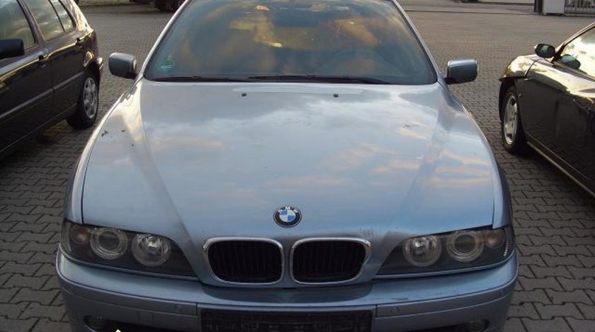 Dezmembrari piese bmw e39 525d an 2003