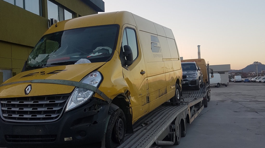 Dezmembrari Renault Master 2012