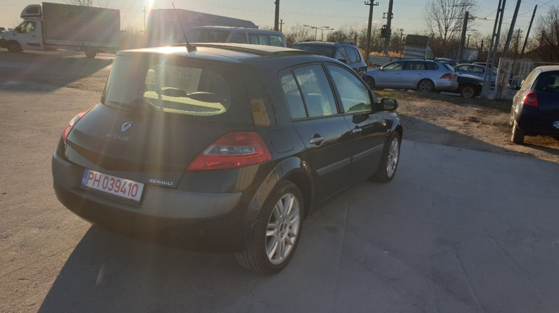 Dezmembrari Renault Megane 2 2.0 dCi 150 cai motor M9R-A7 cutie manuala an 2007