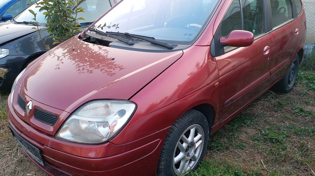 Dezmembrari Renault Scenic 1.6 16v 2002