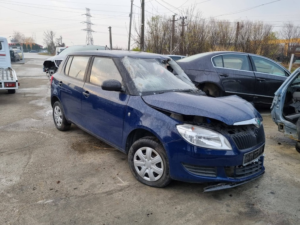 Dezmembrari Skoda Fabia II 1.2 6v motor CHF 60 cai an 2011 35.000 km