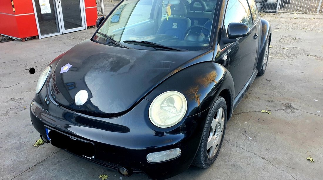 Dezmembrari Volkswagen Beetle 2.0S, an 2000, AQY