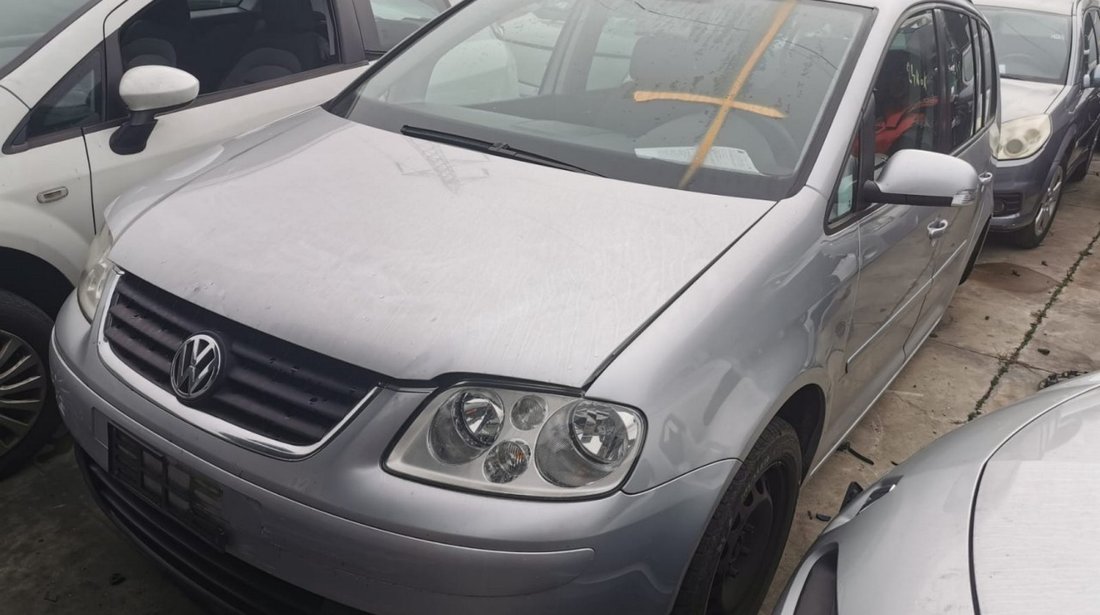 Dezmembrari Volkswagen Touran 2005 non-facelift 1.9 tdi