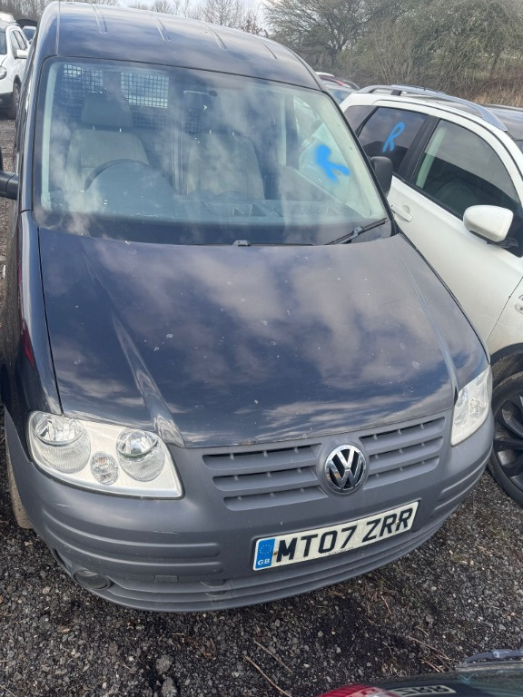 Dezmembrari Vw Caddy 1.9 tdi cod motor BLS transmisie manuala an de fabricatie 2007