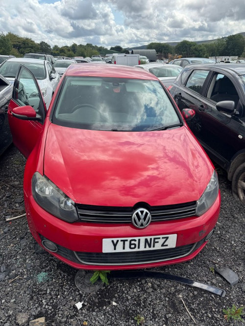 Dezmembrari Vw Golf 6 1.6 TDI cod motor CAY transmisie manuala 5+1 an de fabricatie 2011