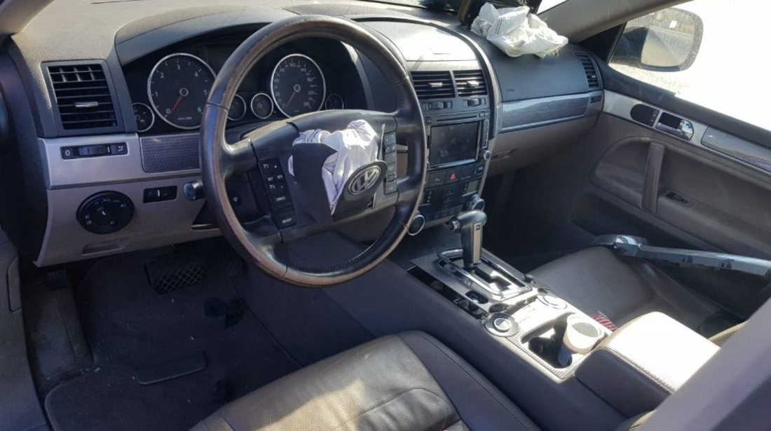 Dezmembrari VW Touareg 7L 3.0 TDi 240 cai motor CASA cutie automata an 2009 90.000km