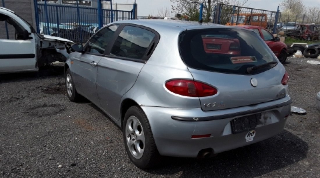 Dezmembrez Alfa Romeo 147, an 2004, motorizare 1.6 16V T. Spark Eco