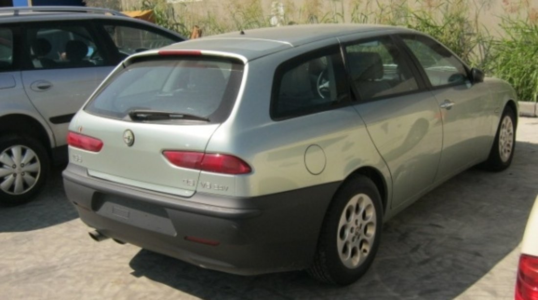 Dezmembrez Alfa Romeo 156 din 2000, 2.5b,