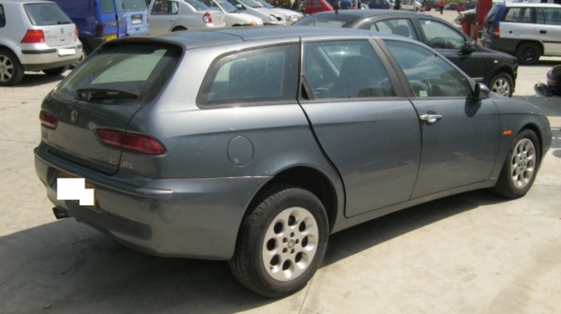 Dezmembrez Alfa Romeo 156 din  2002, 2.0b