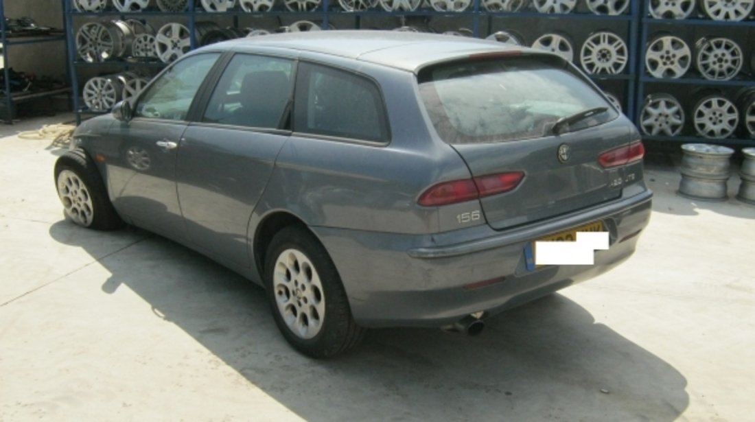 Dezmembrez Alfa Romeo 156 din  2002, 2.0b