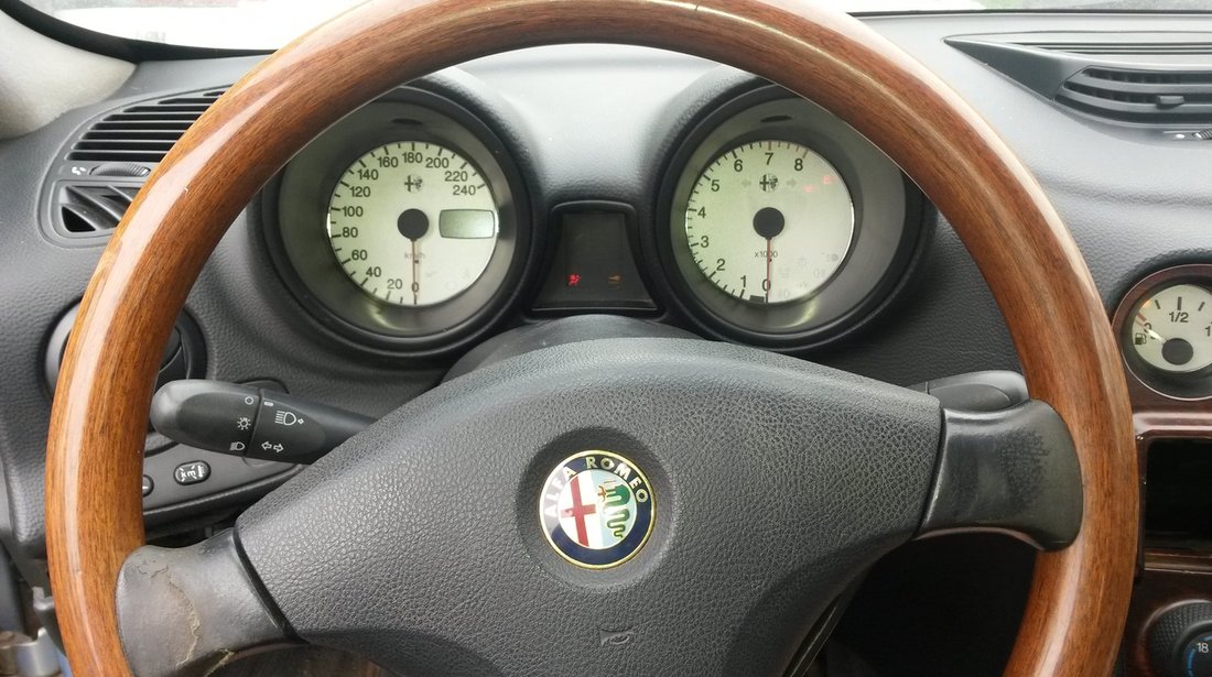 Dezmembrez Alfa Romeo 156 motor 2.0 TS an 1999