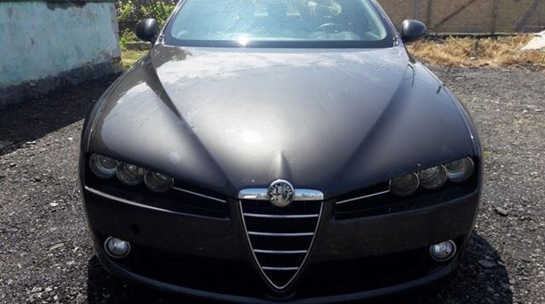 Dezmembrez alfa romeo 159 berlina 1.9 jtdm 16v 939a2.000 150 cai