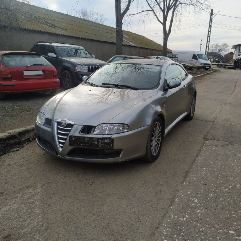 Dezmembrez Alfa Romeo GT (937) 2003 - 2010 2.0 JTS 937 A1.000 ( CP: 165, KW: 121, CCM: 1970 ) Benzina